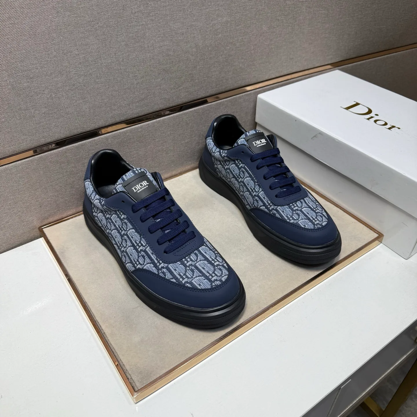 ⬛️Men's shoes 💰p400 [Dior~] Men's casual shoes 2025z cabinet sales simultaneously 🔶Size: 38-44#️⃣ 🔷3 colors🔜The upper is made of multi-material splicing ➕Genuine leather lining, comfortable and breathable, sole: original comfortable and wear-resistant outsole, ⚠️real thing📱photographed🎬real thing is better📢📢📢